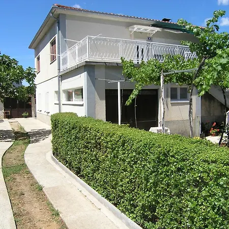 Vera Apartment